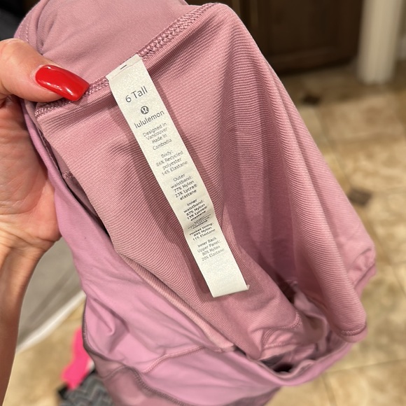 NWOT speed shorts 6 Tall Pink purple camo Lululmeon - Picture 3 of 4